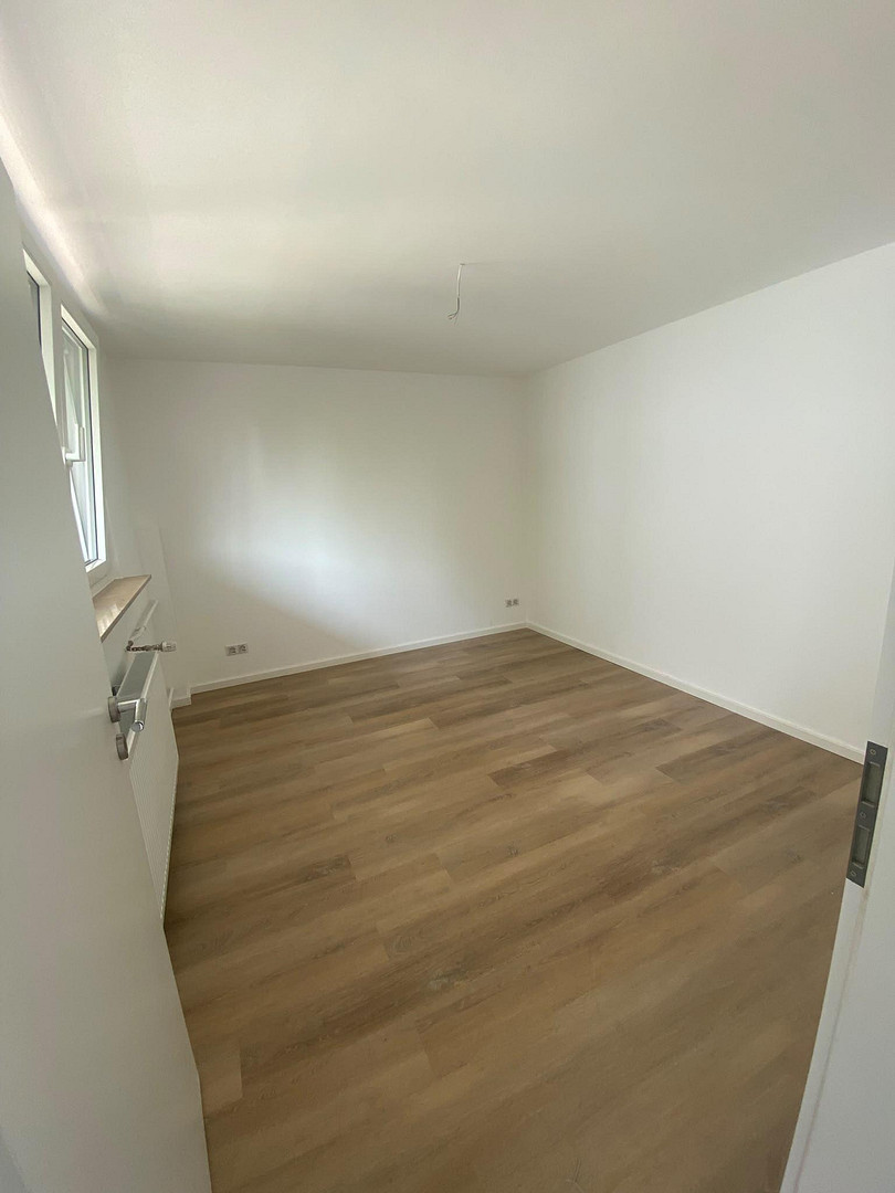 Sanierte 2,5 Zimmerwohnung – Mönchengladbach(Innenstadt) – Vorschaubild 2