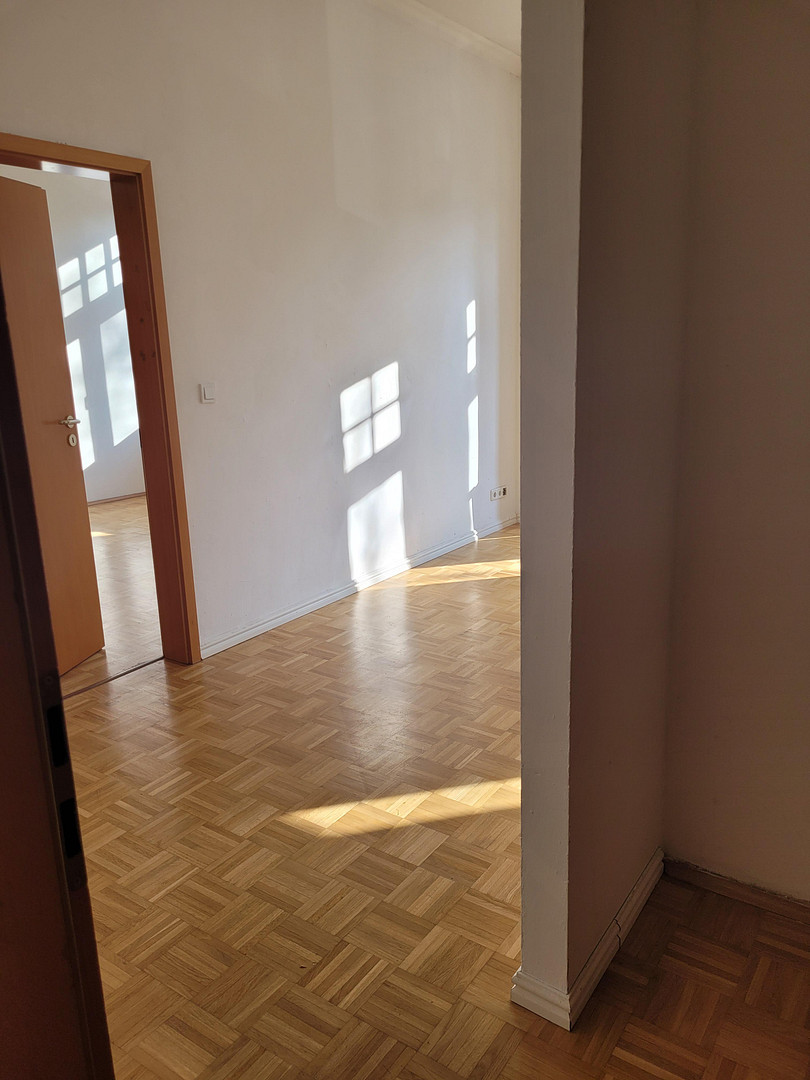 Über 5% Rendite! Tolle vermietete 2-Raumwohnung in Bestlage! – Gerhart- Hauptmann- Str. 20, 39108 Magdeburg(Stadtfeld) – Vorschaubild 3