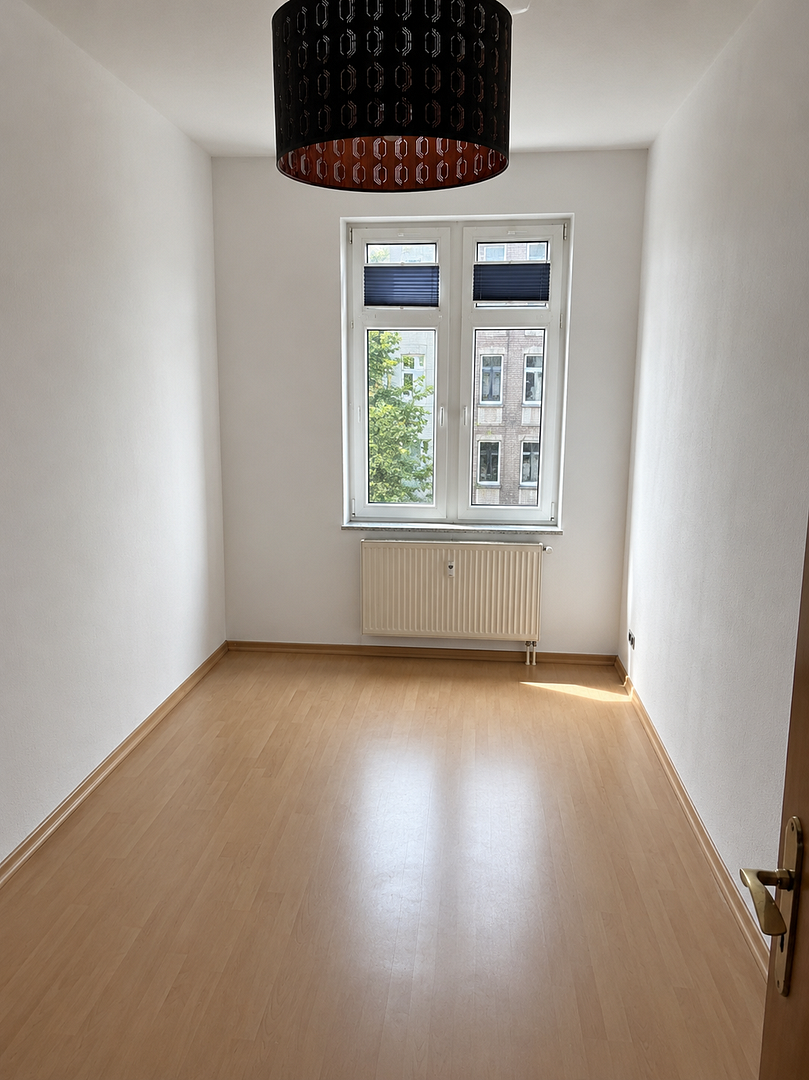 Schöner Wohnen : Helle 3-Zimmer-Wohnung mit IKEA-Einbauküche und Balkon in der Johannesvorstadt – Josef Ries Straße 72, 99086 Erfurt(Johannesvorstadt/Johannesplatz) – Vorschaubild 5