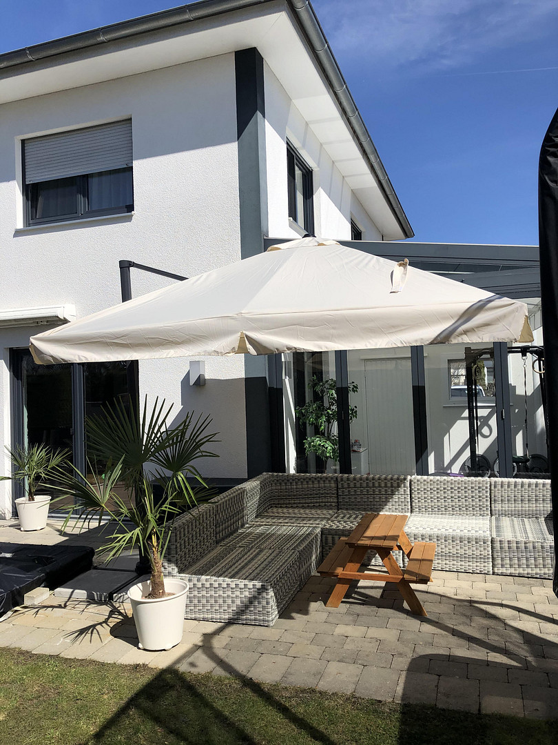 Modernes Einfamilienhaus mit Wintergarten, Doppelgarage und liebevoll angelegtem Garten in Schwendi – Schwendi – Vorschaubild 5
