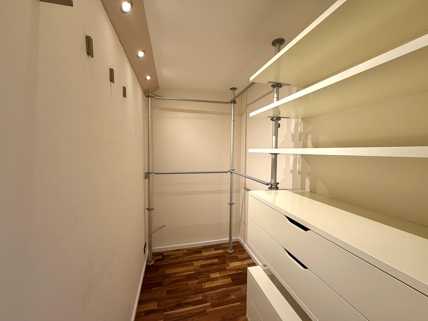 Hochwertige Split-Level-Wohnung mit Hauscharakter in Junkersdorfer Bestlage – 50858 Köln(Junkersdorf) – Vorschaubild 19