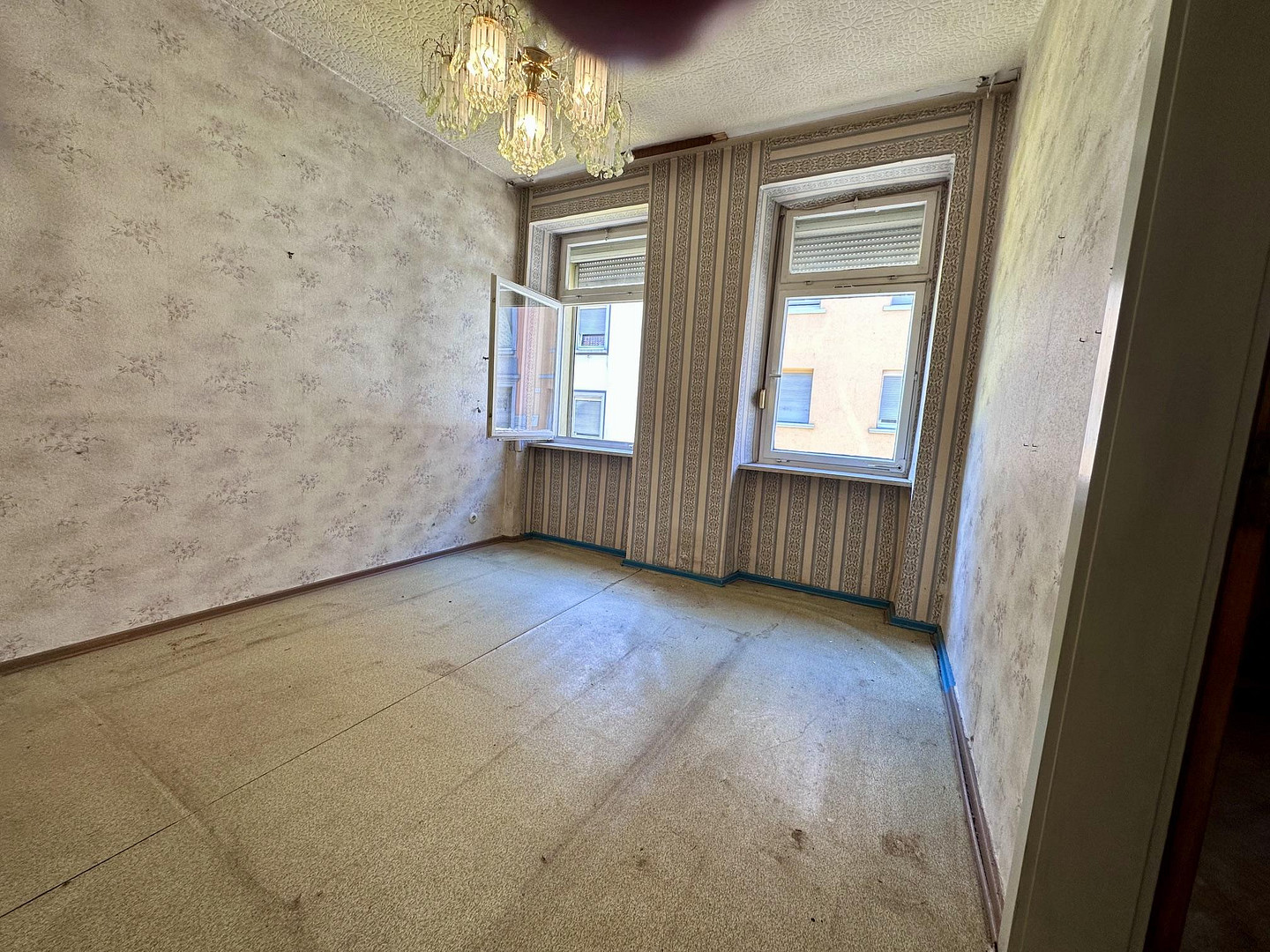 Sanierungsbedürftiges Stadthaus im Zentrum – viel Potenzial zum attraktiven Preis – Herzogstraße 87, 66954 Pirmasens – Vorschaubild 6
