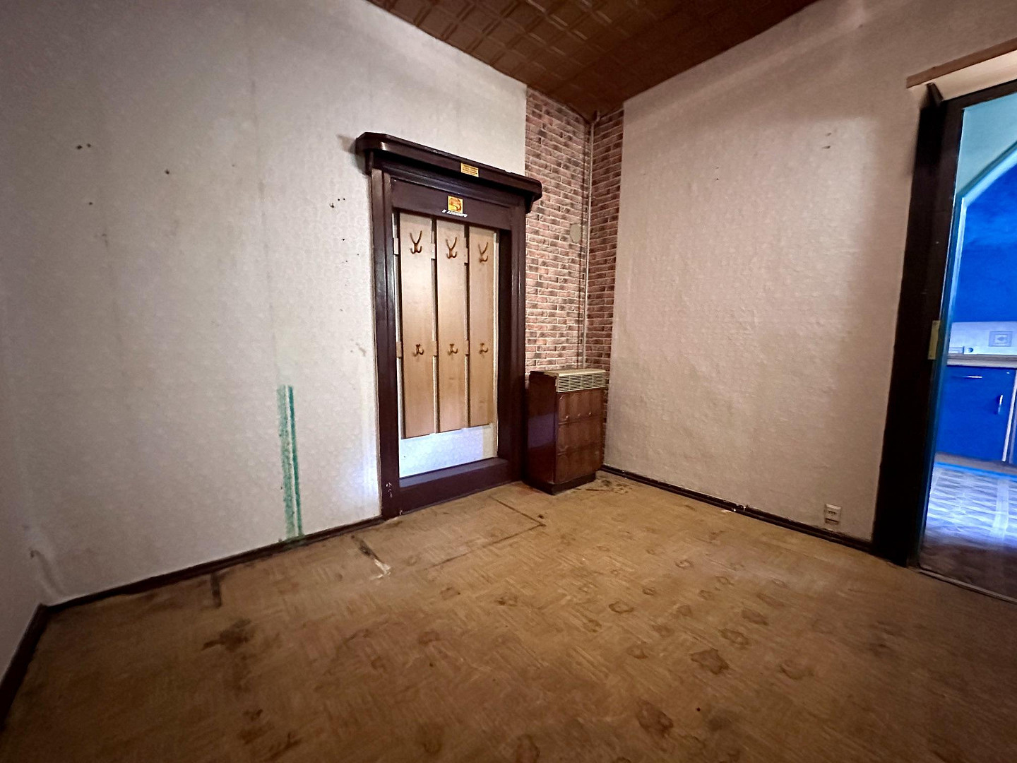 Sanierungsbedürftiges Stadthaus im Zentrum – viel Potenzial zum attraktiven Preis – Herzogstraße 87, 66954 Pirmasens – Vorschaubild 8