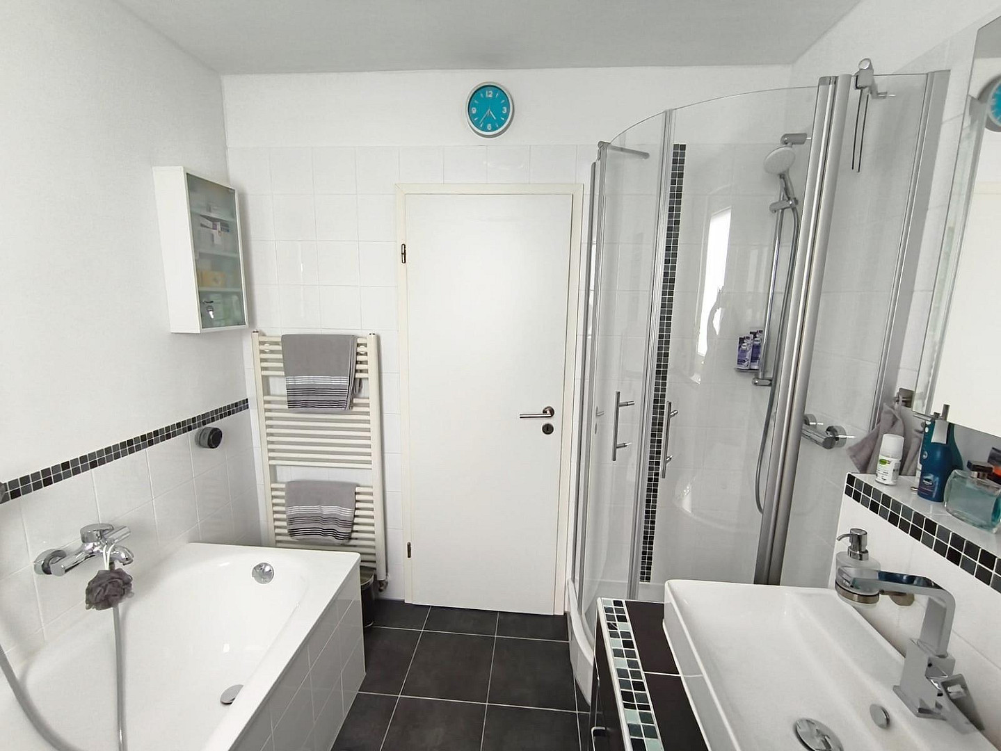 -RESERVIERT-3-Zimmer-ETW mit großem Balkon & Stellplatz in Rheinnähe – 51143 Cologne(Langel) – Vorschaubild 6