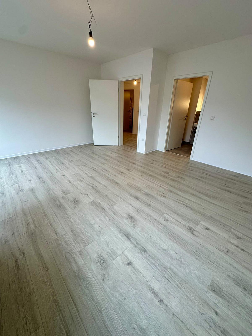 Großzügige 4-Zimmer-Wohnung mit ca. 135 m², Balkon, 2 Bädern, Aufzug und Garage in Düsseldorf-Bilk – 40223 Düsseldorf(Bilk) – Vorschaubild 20