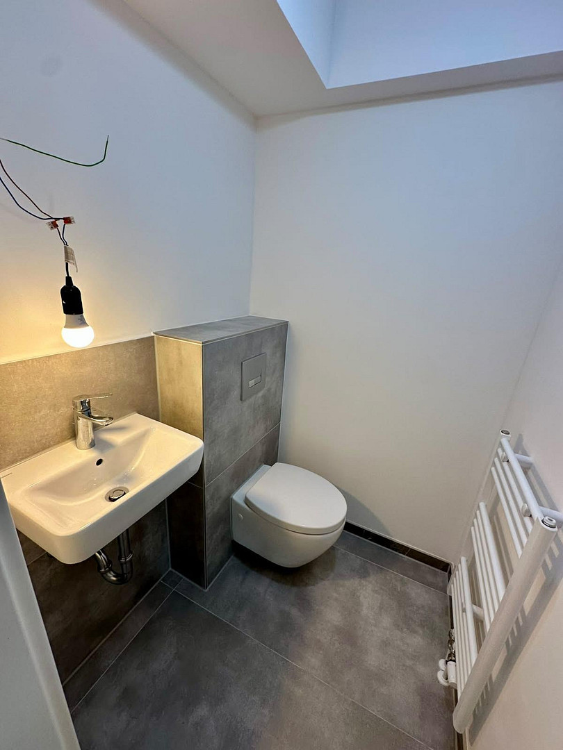 Großzügige 4-Zimmer-Wohnung mit ca. 135 m², Balkon, 2 Bädern, Aufzug und Garage in Düsseldorf-Bilk – 40223 Düsseldorf(Bilk) – Vorschaubild 7