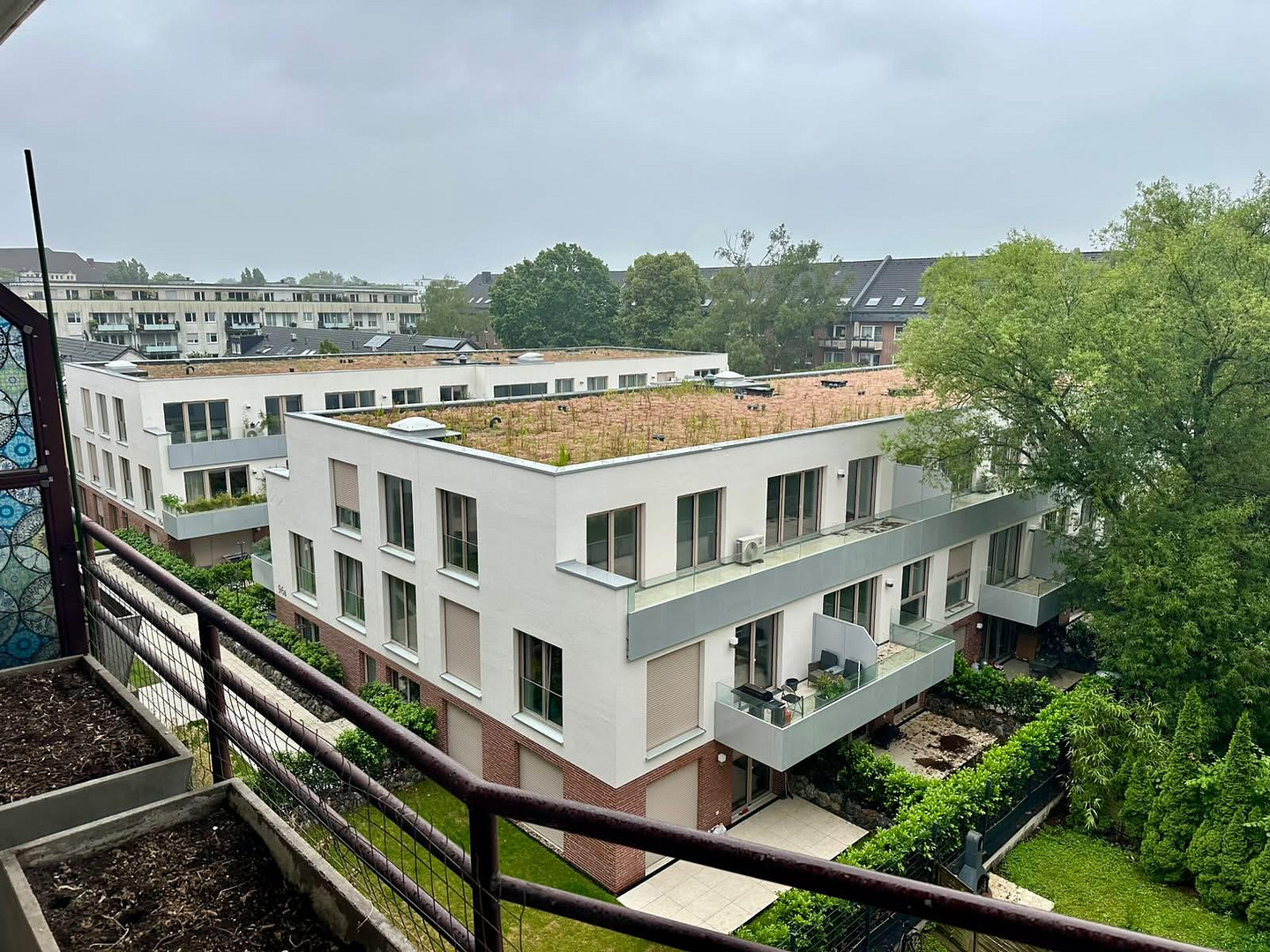 Großzügige 4-Zimmer-Wohnung mit ca. 135 m², Balkon, 2 Bädern, Aufzug und Garage in Düsseldorf-Bilk – 40223 Düsseldorf(Bilk) – Vorschaubild 10