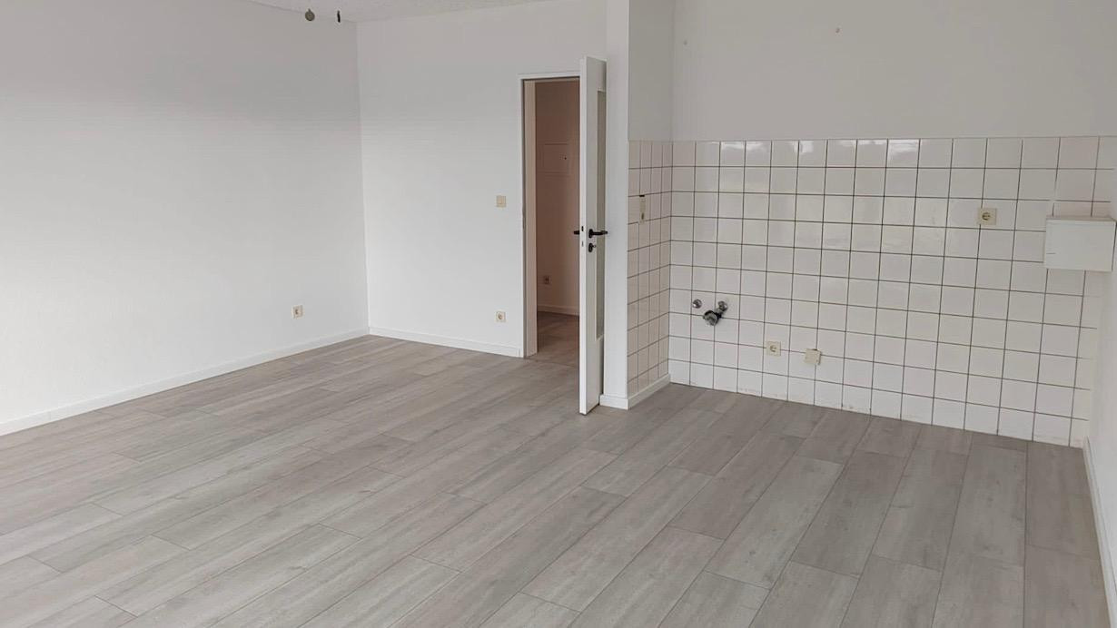 Von priv. - schönes 1-Zi. Single-Appartement in Paderborn Schloß Neuhaus, ruhige Lage m. Balkon 2.OG – Paderborn OT Schloß Neuhaus(Schloß Neuhaus) – Vorschaubild 5