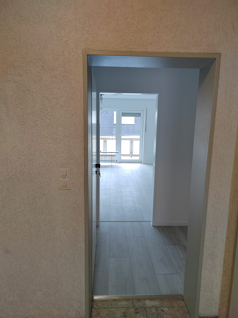 Von priv. - schönes 1-Zi. Single-Appartement in Paderborn Schloß Neuhaus, ruhige Lage m. Balkon 2.OG – Paderborn OT Schloß Neuhaus(Schloß Neuhaus) – Vorschaubild 10