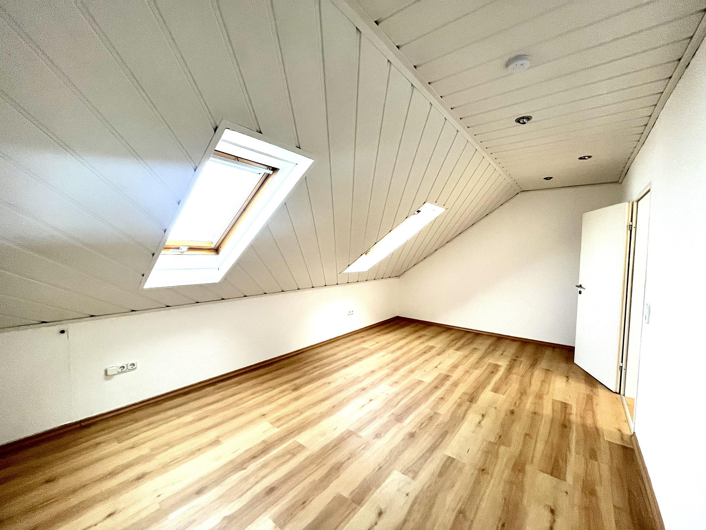 Lichtdurchflutetes Haus mit modernisiertem Bad und schönem Garten – Eckental(Forth) – Vorschaubild 15