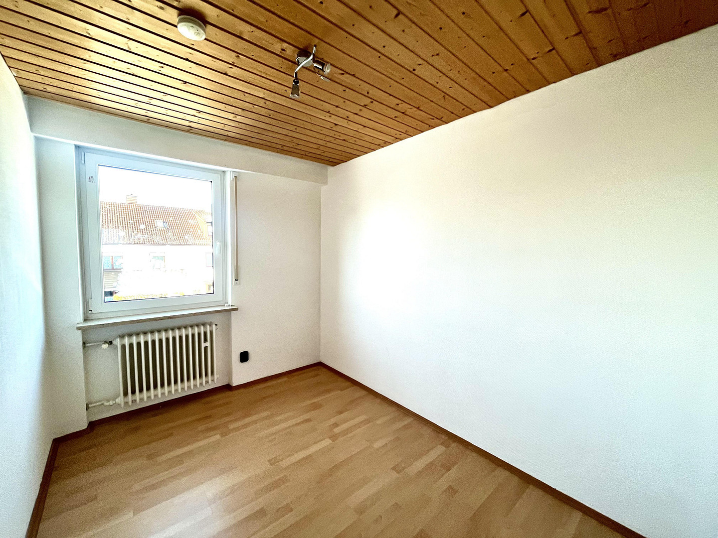 Lichtdurchflutetes Haus mit modernisiertem Bad und schönem Garten – Eckental(Forth) – Vorschaubild 13