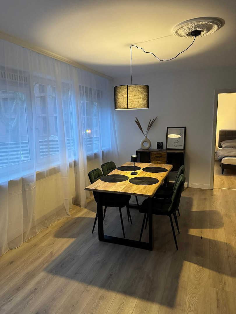 “Move in ready” möblierte 70 qm City‑Wohnung im Herzen von Wiesbaden (ab 01.09) – Frankfurterstraße 30, 65189 Wiesbaden – Vorschaubild 4