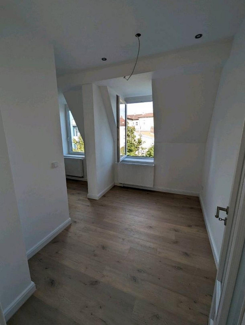 Kernsanierte 2,5 Zimmer Altbauwohnung in Grombühl – Rimparerstr. 10, 97080 Würzburg(Grombühl) – Vorschaubild 3