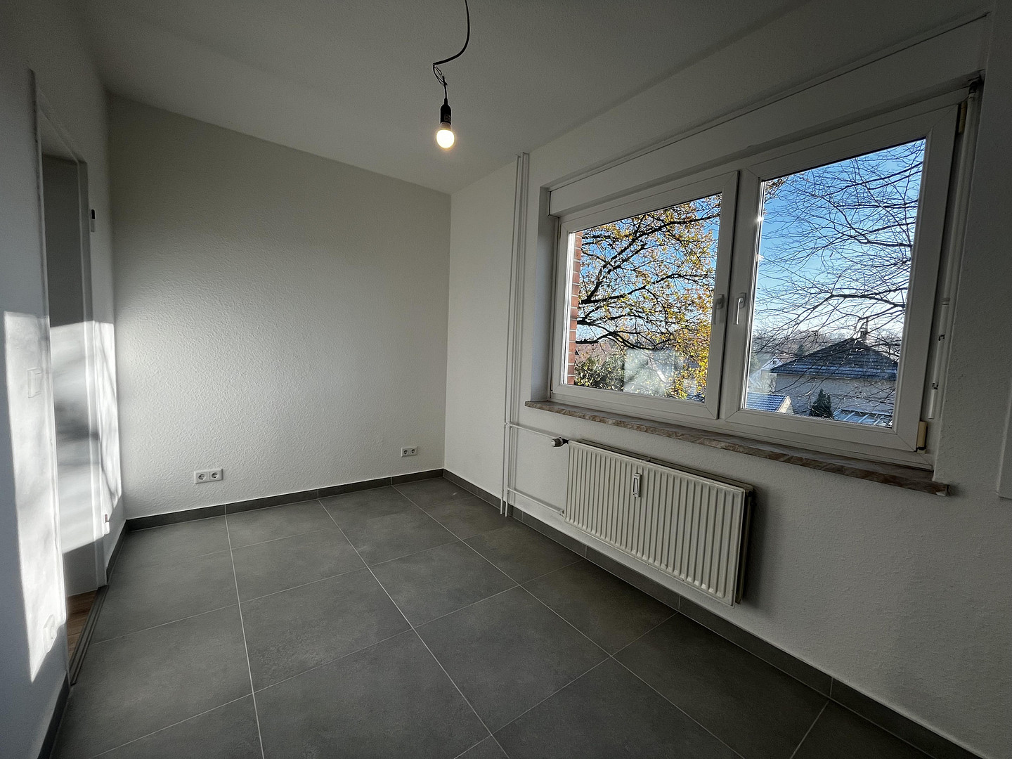 Demnächst bezugsbereit: Modernisierte Erdgeschosswohnung mit Südbalkon – Rominter Straße 10, 28777 Bremen(Blumenthal) – Vorschaubild 3