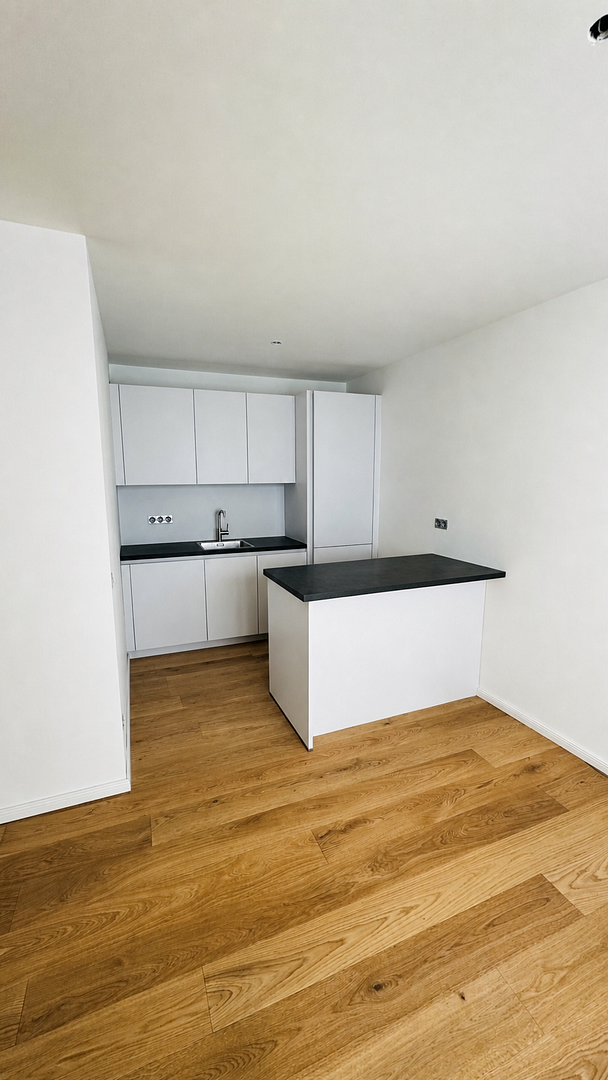 Ruhiges Rückgebäude - Charmante Erdgeschoss Terrassen Wohnung mit urbanem Kleingarten – Schwanthalerstr. 142, 80339 München(Schwanthalerhöhe) – Vorschaubild 2