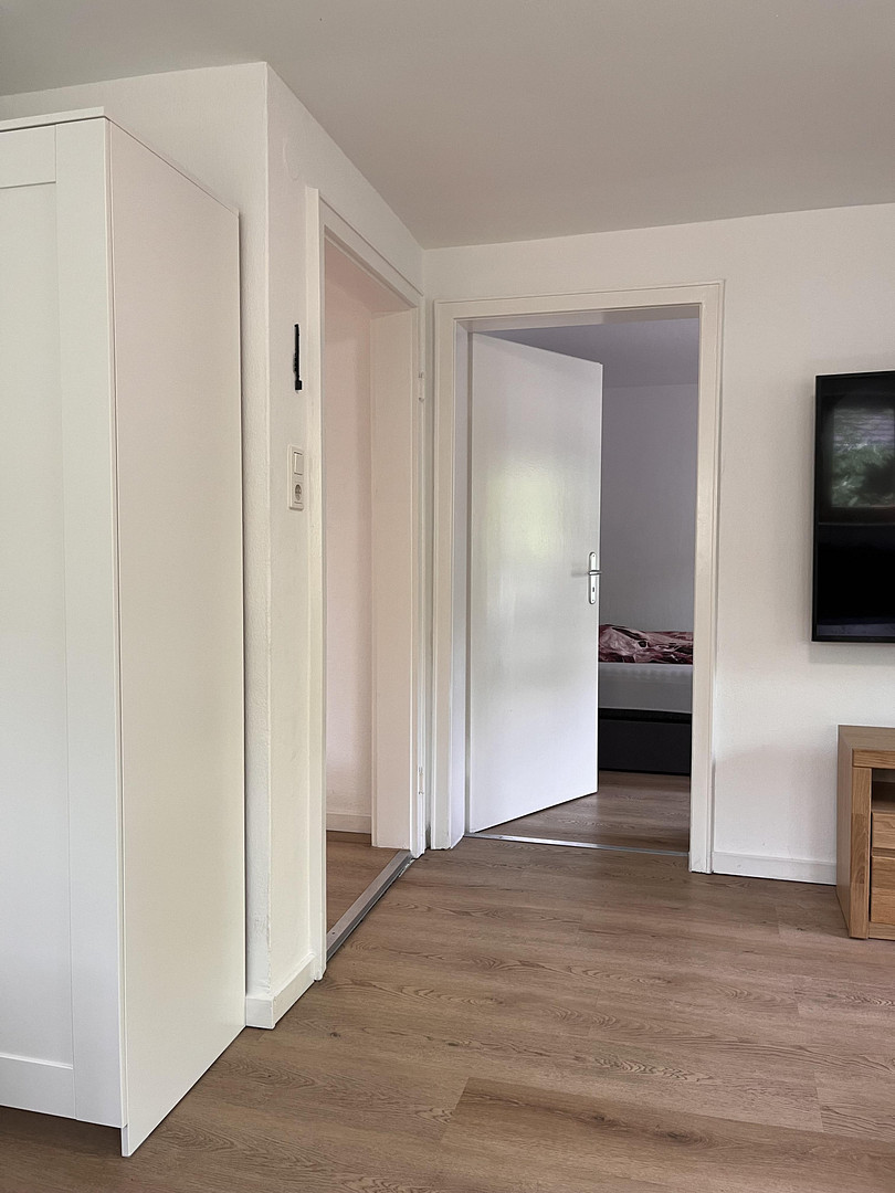 Gemütliche möblierte Wohnung mit Blick ins Grüne – München(Solln) – Vorschaubild 6