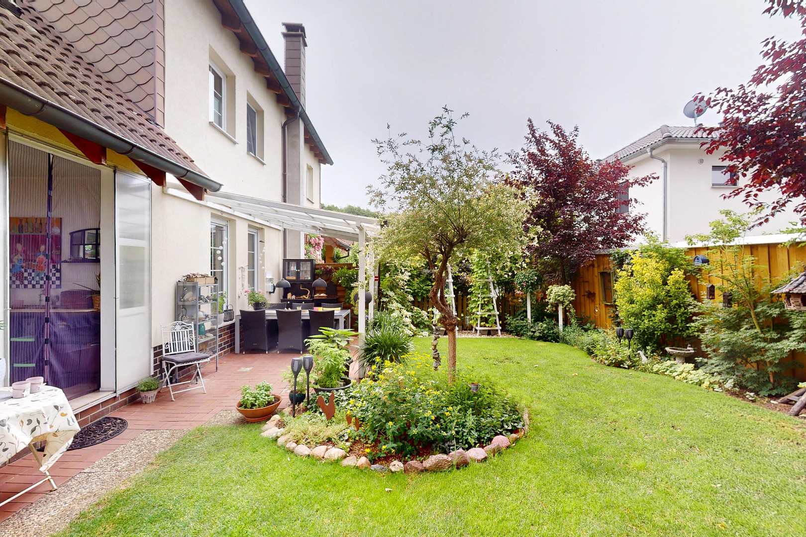 Bezugsfertige Doppelhaushälfte bei Berlin mit schöner Gartenanlage und guten Anbindungen – 15366 Neuenhagen bei Berlin – Vorschaubild 5