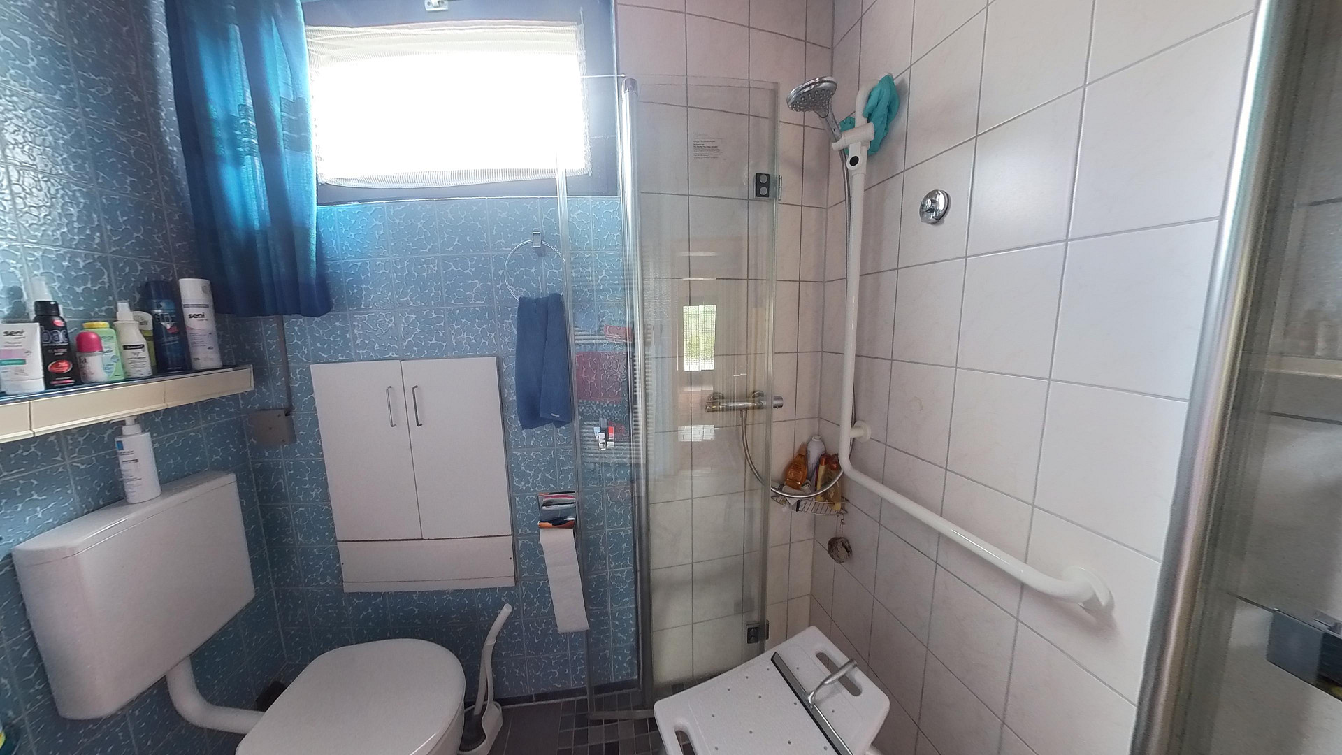Doppelhaushälfte mit Anbau und Doppelgarage – Herborn / Heesen(Herborn) – Vorschaubild 9