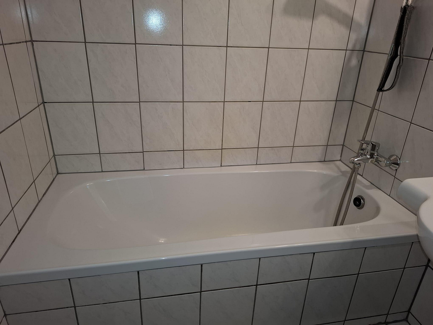 78QM Wohnung - 2 Schlafzimmer, Balkon, Badezimme mit Wanne – Steinstraße 193, 47798 KRefeld(Stadtmitte) – Vorschaubild 3