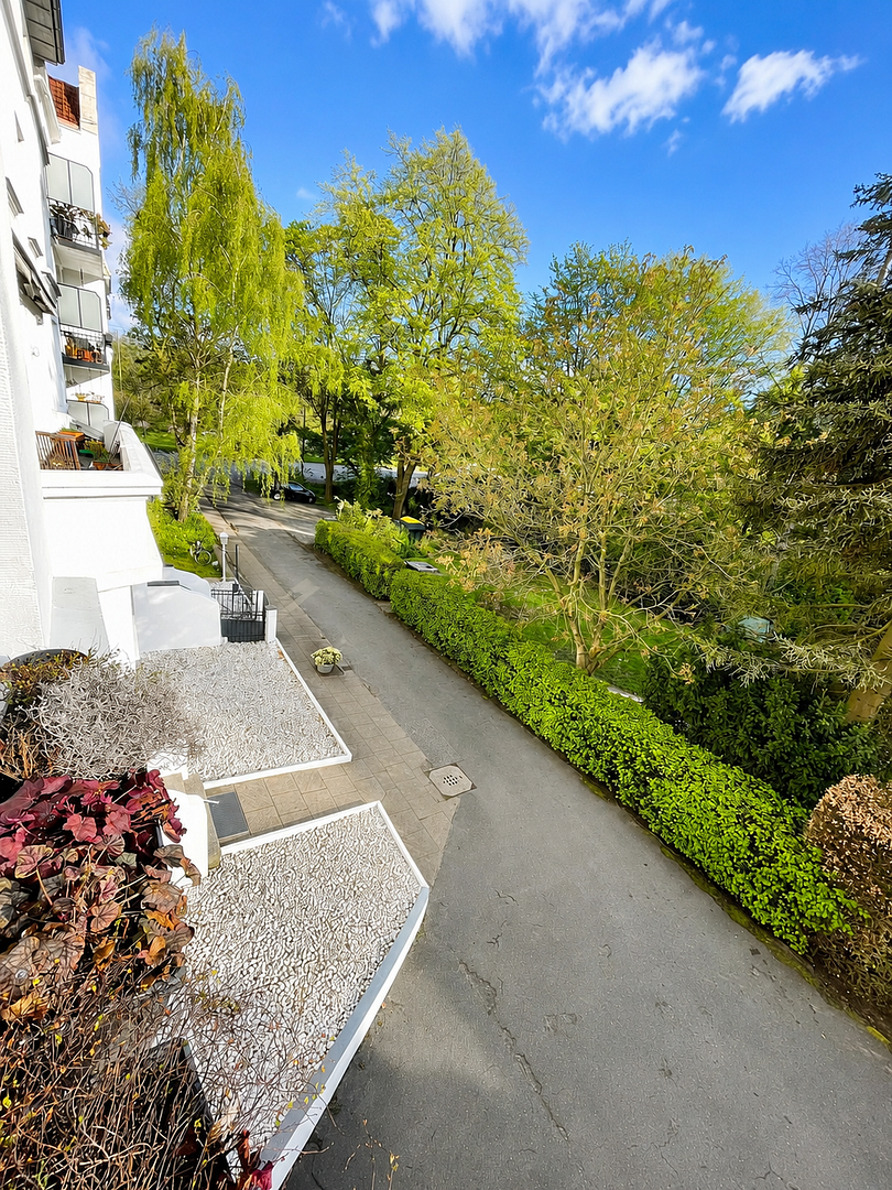 Stilvoller Familienaltbau | 117 m² | Garage | Loggia | Blick ins Grüne | Tarpenbek – Hamburg(Groß Borstel) – Vorschaubild 17