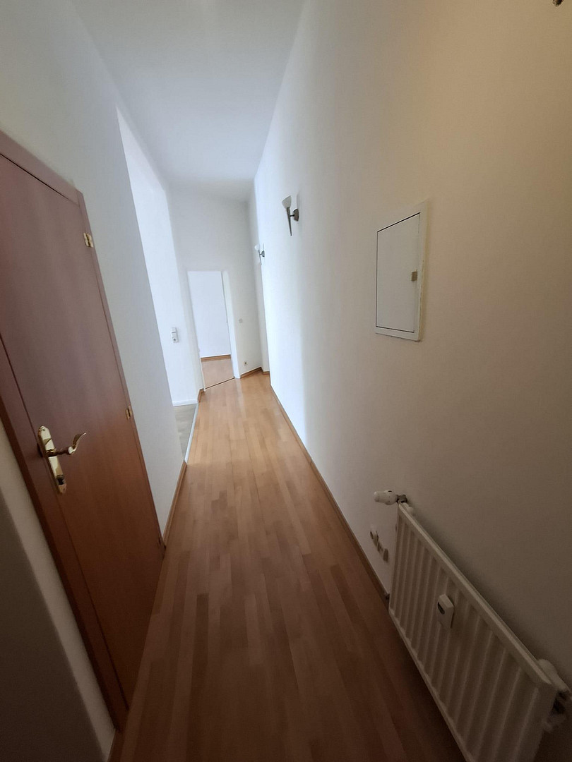 So wohnt man nahe Volksgarten. Altbau. Wohnküche. WG geeignet. Frei stehend. Von Privat. – Stoffeler Straße 18, 40227 Düsseldorf(Oberbilk) – Vorschaubild 4