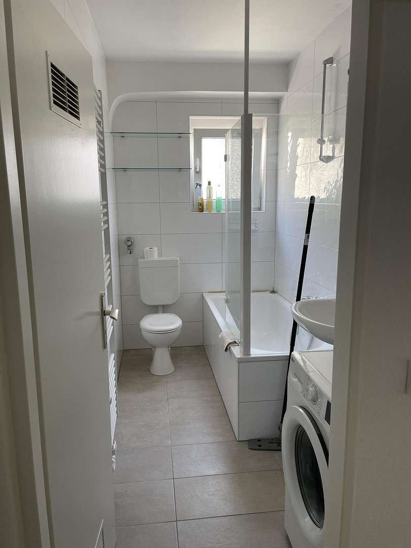 Sanierte Wohnung vollmöbliert in 1A-Lage nähe HBF und Uni – Augartenstr. 9, 68165 Mannheim – Vorschaubild 2