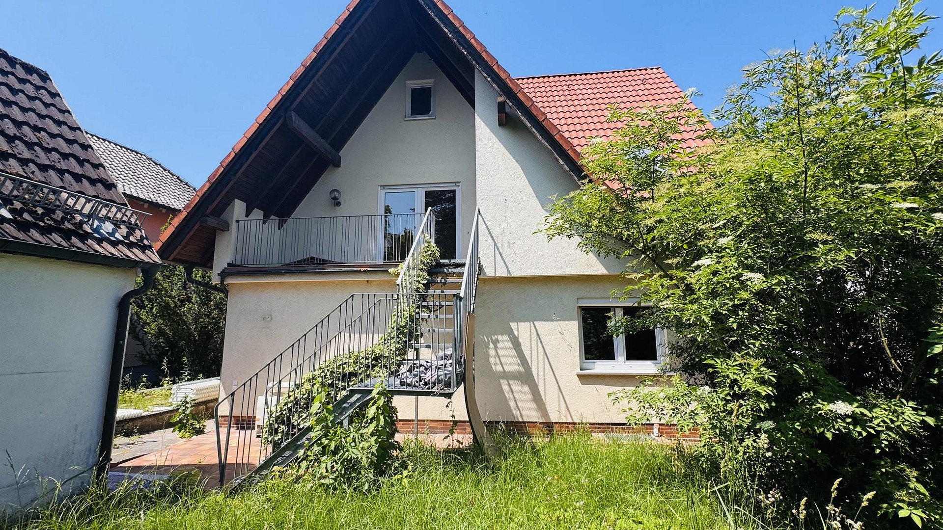 PROVISIONSFREI: Zweifamilienhaus in familienfreundlicher Lage von Coburg-Scheuerfeld. Sofort frei. – Nicolaus-Zech-Str. 38, 96450 Coburg(Scheuerfeld) – Vorschaubild 3