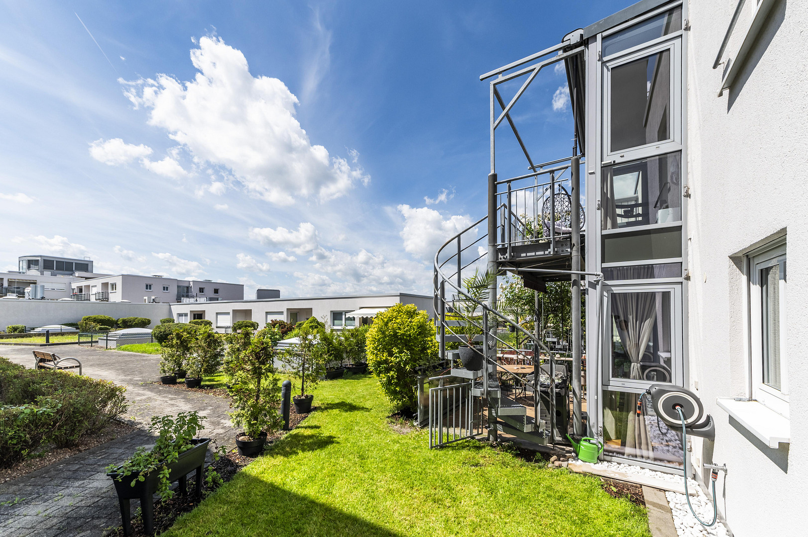 Luxus kernsanierte Maisonette mit Reihenhauscharakter, Garten & Panoramablick über Dresden – Dresden(Plauen) – Vorschaubild 14