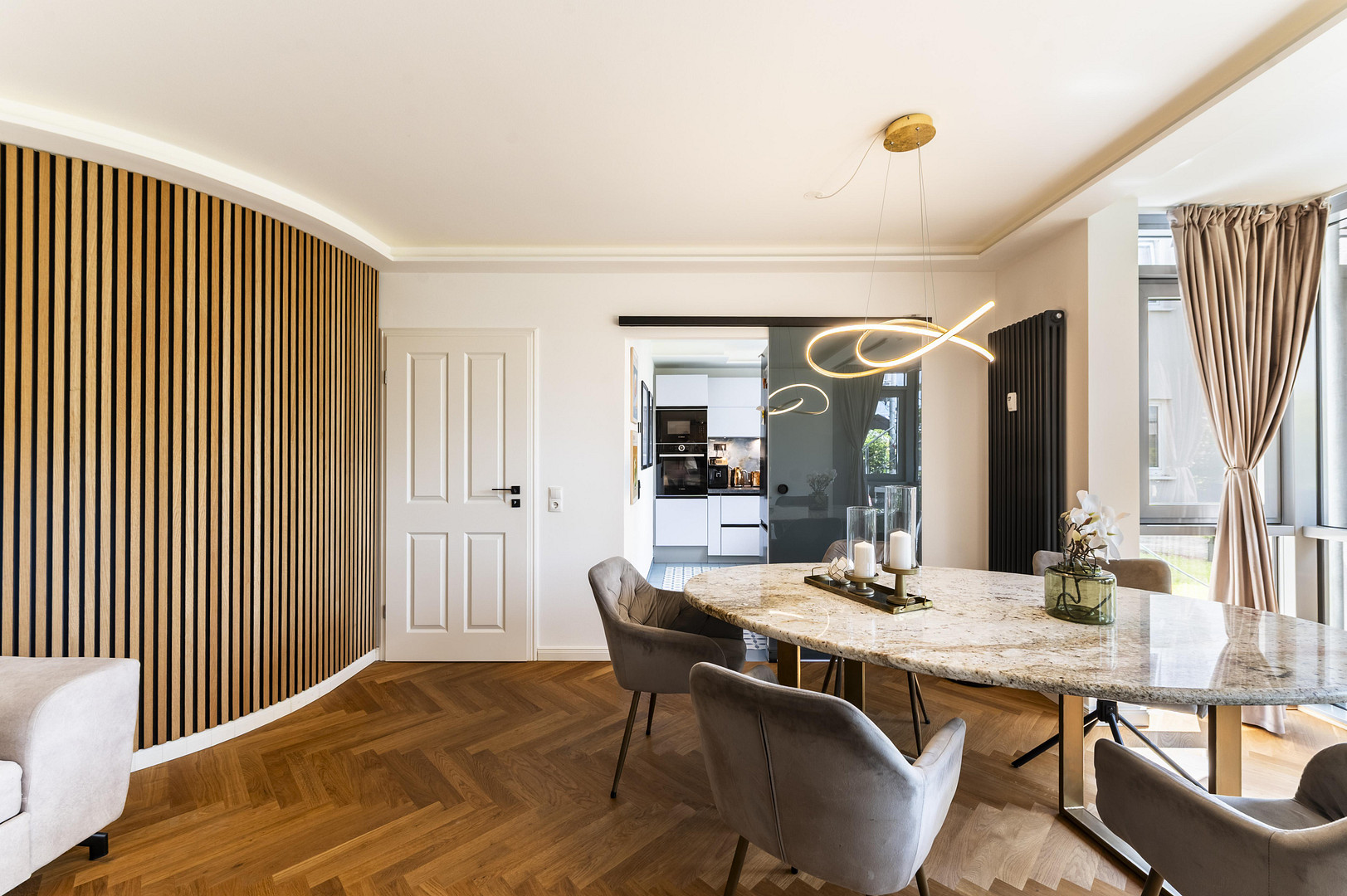 Luxus kernsanierte Maisonette mit Reihenhauscharakter, Garten & Panoramablick über Dresden – Dresden(Plauen) – Vorschaubild 2