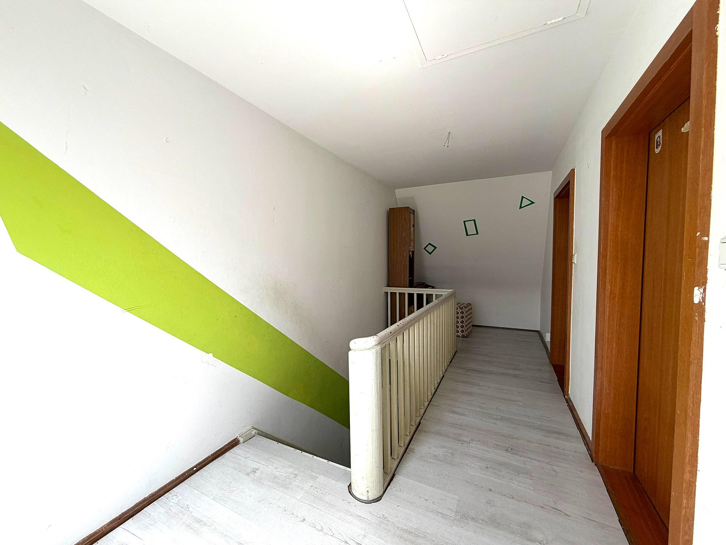 2 Doppelhaushälften / 2-Familienhaus * in Feucht – Erlenweg 1, 90537 Feucht – Vorschaubild 8
