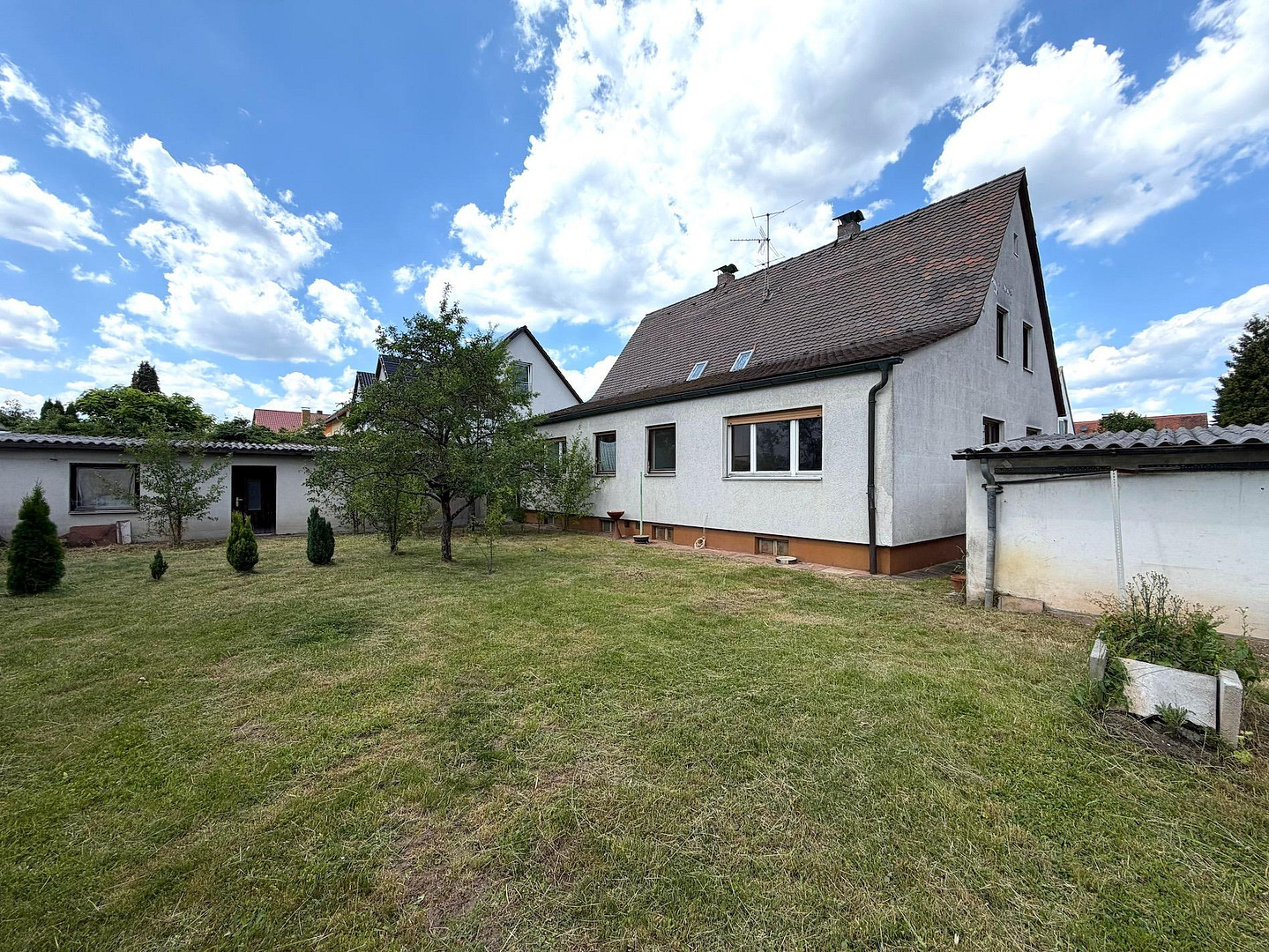 2 Doppelhaushälften / 2-Familienhaus * in Feucht – Erlenweg 1, 90537 Feucht – Vorschaubild 19