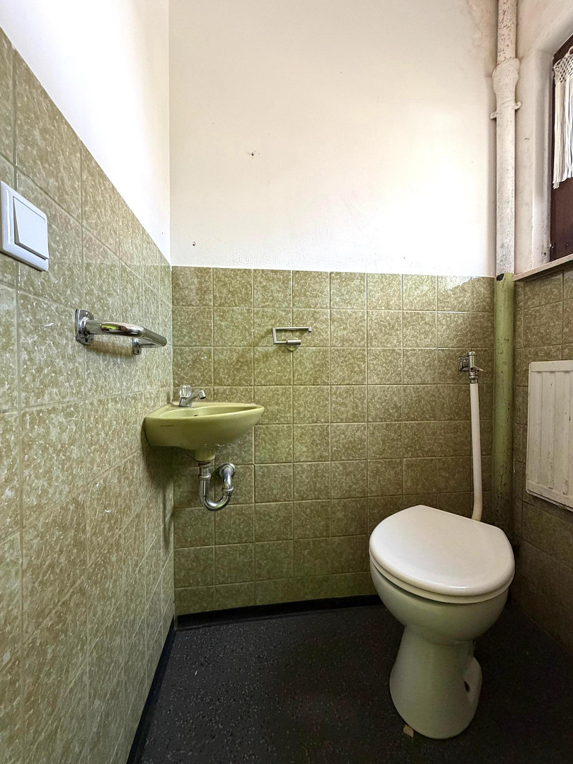 2 Doppelhaushälften / 2-Familienhaus * in Feucht – Erlenweg 1, 90537 Feucht – Vorschaubild 6