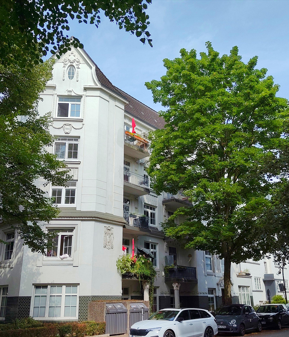 Umfassend renovierte Wohnung im Jugendstilgebäude, provisionsfrei