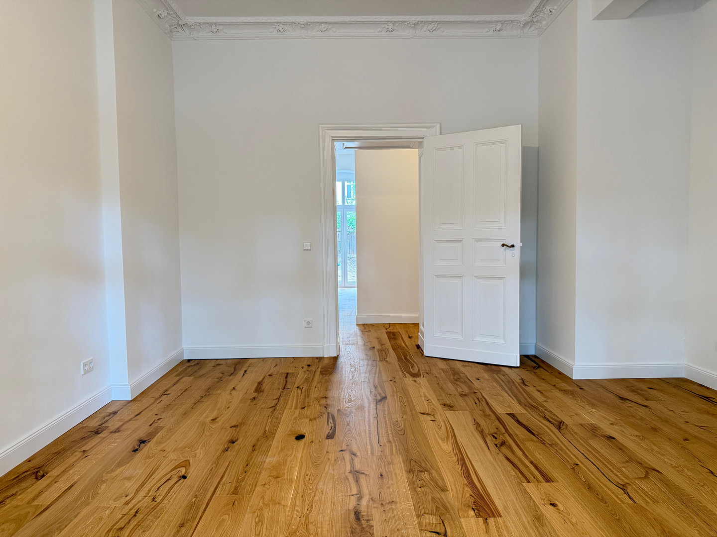 Erstbezug nach Sanierung | barrierefreie Altbauwohnung mit Terrasse in Bestlage | provisionsfrei – Rönnestraße 4, 14057 Berlin(Charlottenburg) – Vorschaubild 7