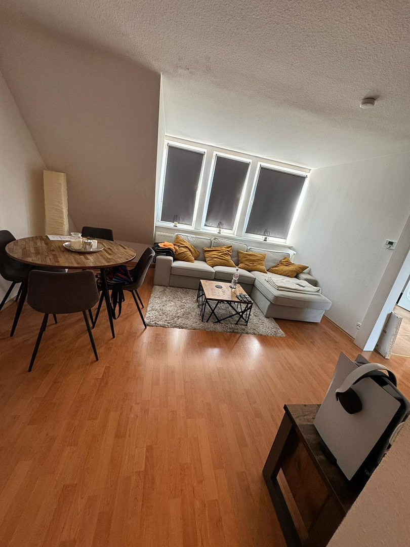 Gemütliche 3-Zimmer-DG-Wohnung (64 qm) – Perfekt für Studenten & Pendler nahe FH Niederrhein – Kölner Straße 228, 47805 Krefeld(Dießem/Lehmheide) – Vorschaubild 8