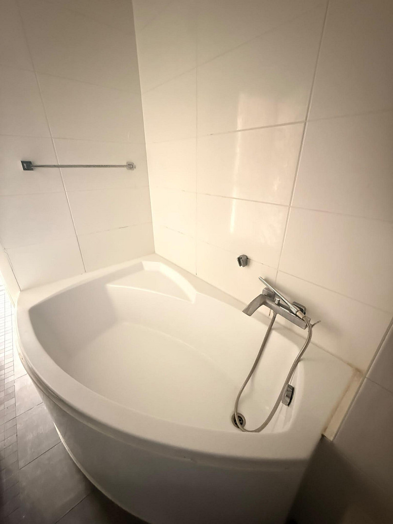 wunderschöne 3 Raum Wohnung mit Balkon und Gartennutzung frisch renoviert  Hobeisenstr – Hobeisenstr., 45147 Essen(Holsterhausen) – Vorschaubild 10