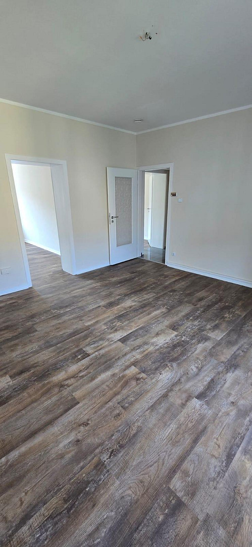 wunderschöne 3 Raum Wohnung mit Balkon und Gartennutzung frisch renoviert  Hobeisenstr – Hobeisenstr., 45147 Essen(Holsterhausen) – Vorschaubild 5