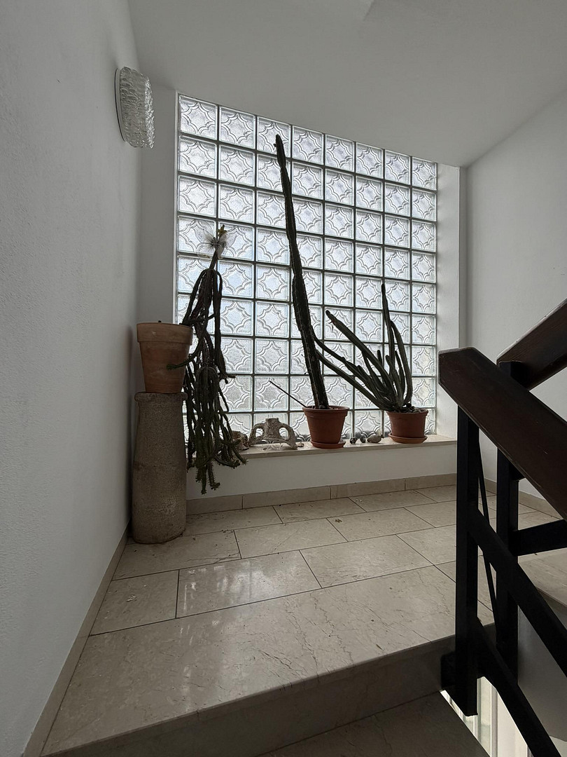 Zentrumsnah: Wohnhaus mit Galerie/Werkstatt, Einlieger-App.  & traumh. Naturgarten (834 qm) – Bad Füssing – Vorschaubild 17