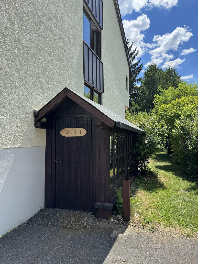 Zentrumsnah: Wohnhaus mit Galerie/Werkstatt, Einlieger-App.  & traumh. Naturgarten (834 qm) – Bad Füssing – Vorschaubild 31