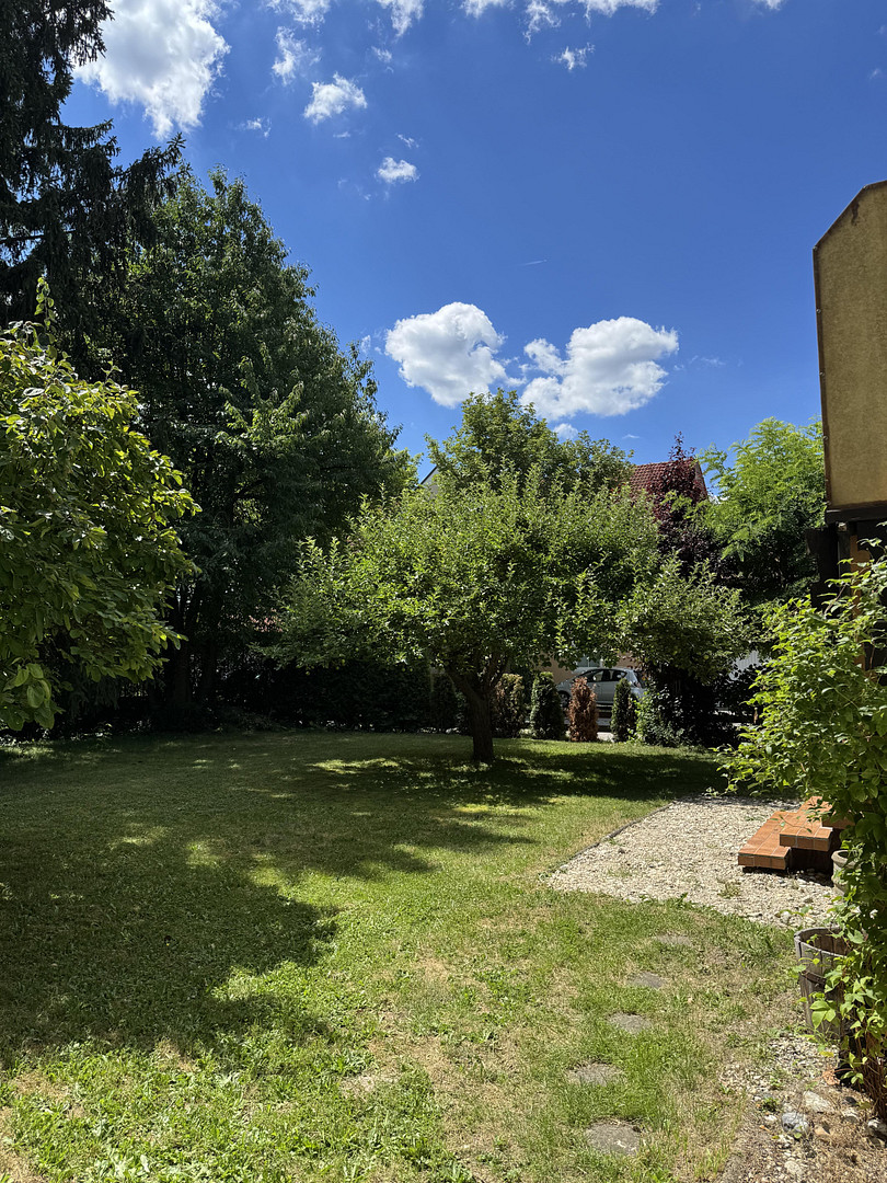 Zentrumsnah: Wohnhaus mit Galerie/Werkstatt, Einlieger-App.  & traumh. Naturgarten (834 qm) – Bad Füssing – Vorschaubild 23