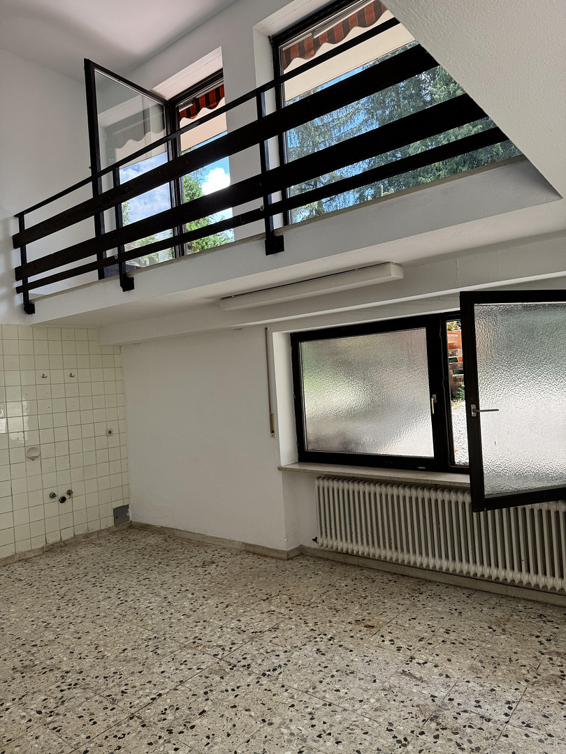 Zentrumsnah: Wohnhaus mit Galerie/Werkstatt, Einlieger-App.  & traumh. Naturgarten (834 qm) – Bad Füssing – Vorschaubild 13