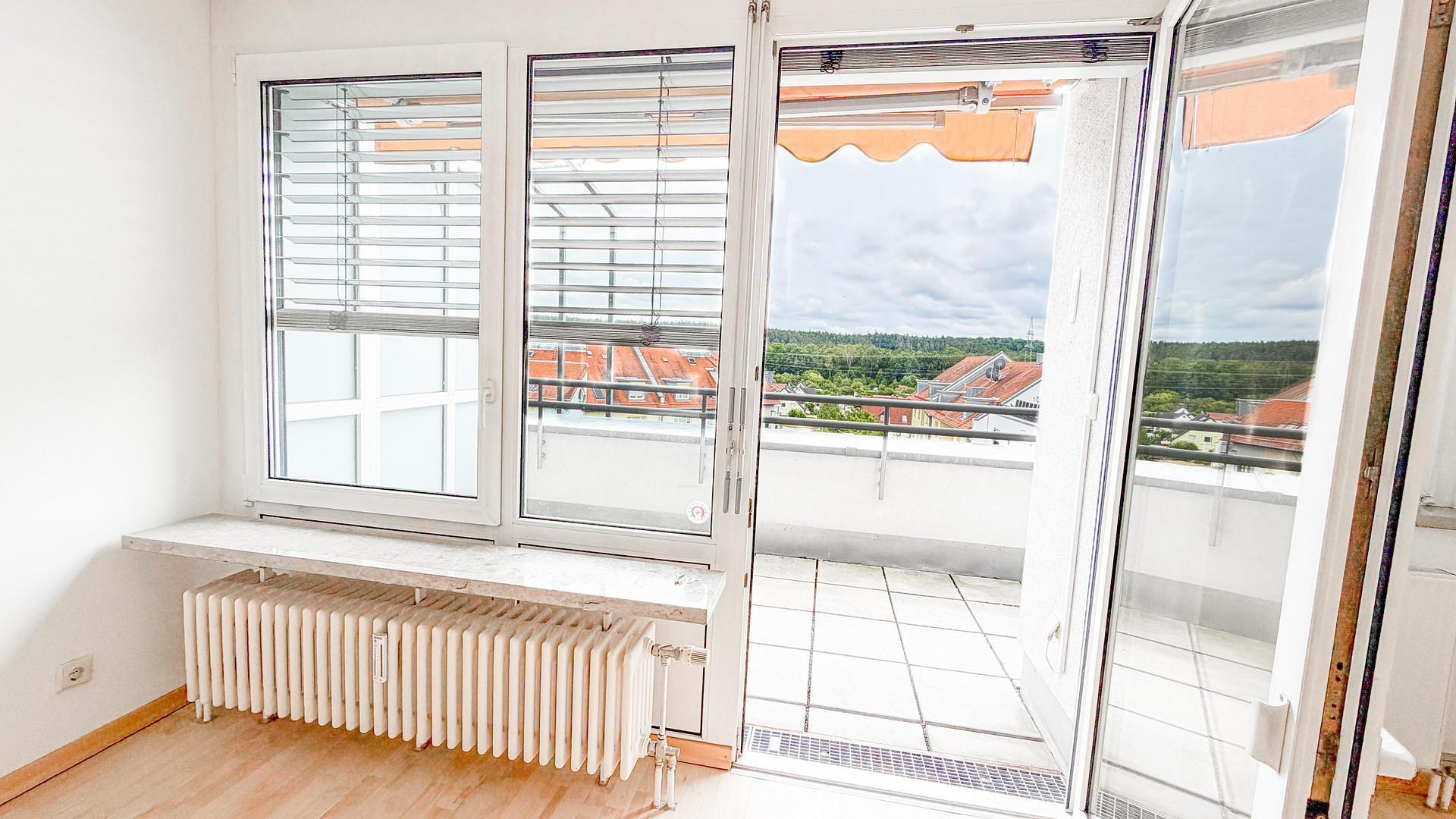 Betreutes Wohnen mit Dachterrasse: Weitblick über den Stadtwald, bezugsfertig und provisionsfrei – Rehhofstr. 142, 90482 Nürnberg(Laufamholz) – Vorschaubild 4