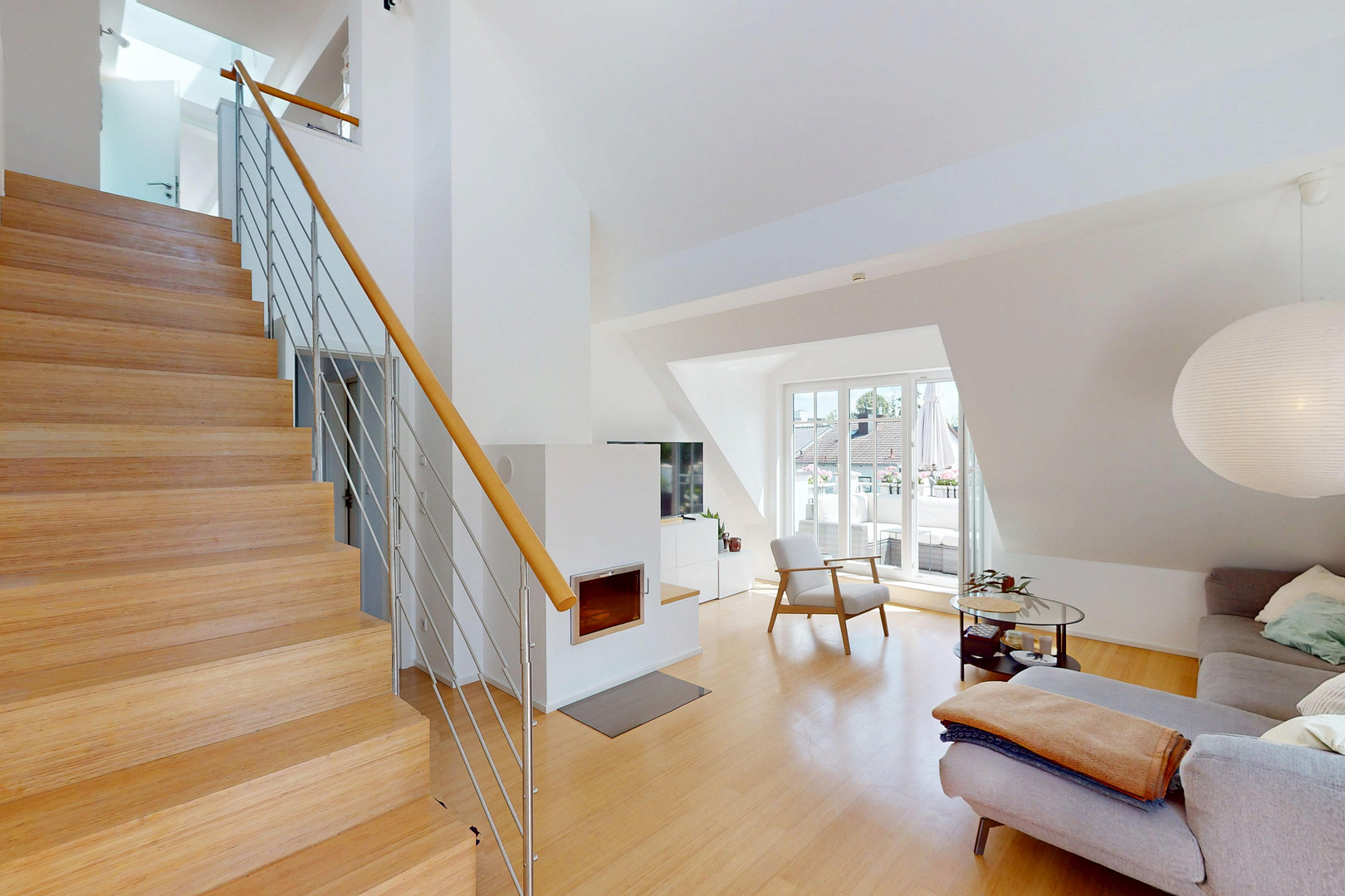 Design-Maisonette (Alleinige Etage) | KfW-A+, Galerie, Kamin | nahe S-Bahn Untermenzing – Manzostr. 15, 80997 München(Untermenzing) – Vorschaubild 2