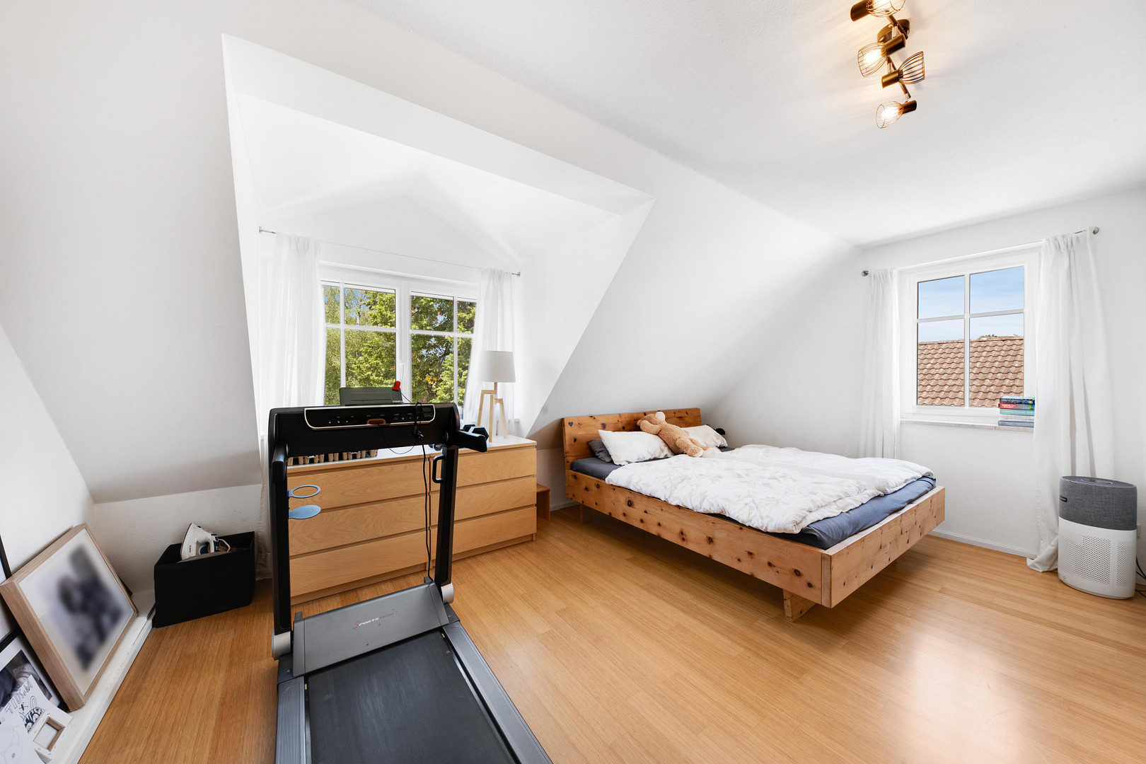 Design-Maisonette (Alleinige Etage) | KfW-A+, Galerie, Kamin | nahe S-Bahn Untermenzing – Manzostr. 15, 80997 München(Untermenzing) – Vorschaubild 9