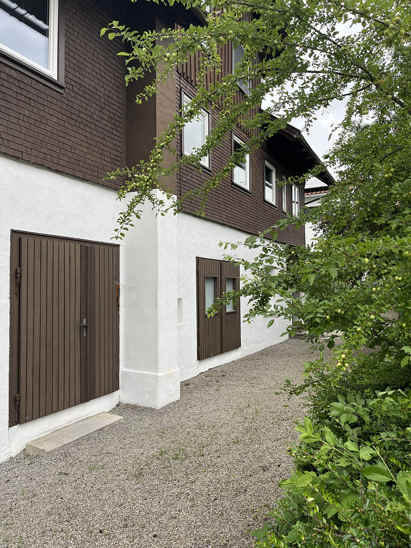 VIELSEITIGES MEHRFAMILIENHAUS MIT  GEWERBEMÖGLICHKEIT UND  AUSBAUPOTENZIAL – Heimenkirch – Vorschaubild 3