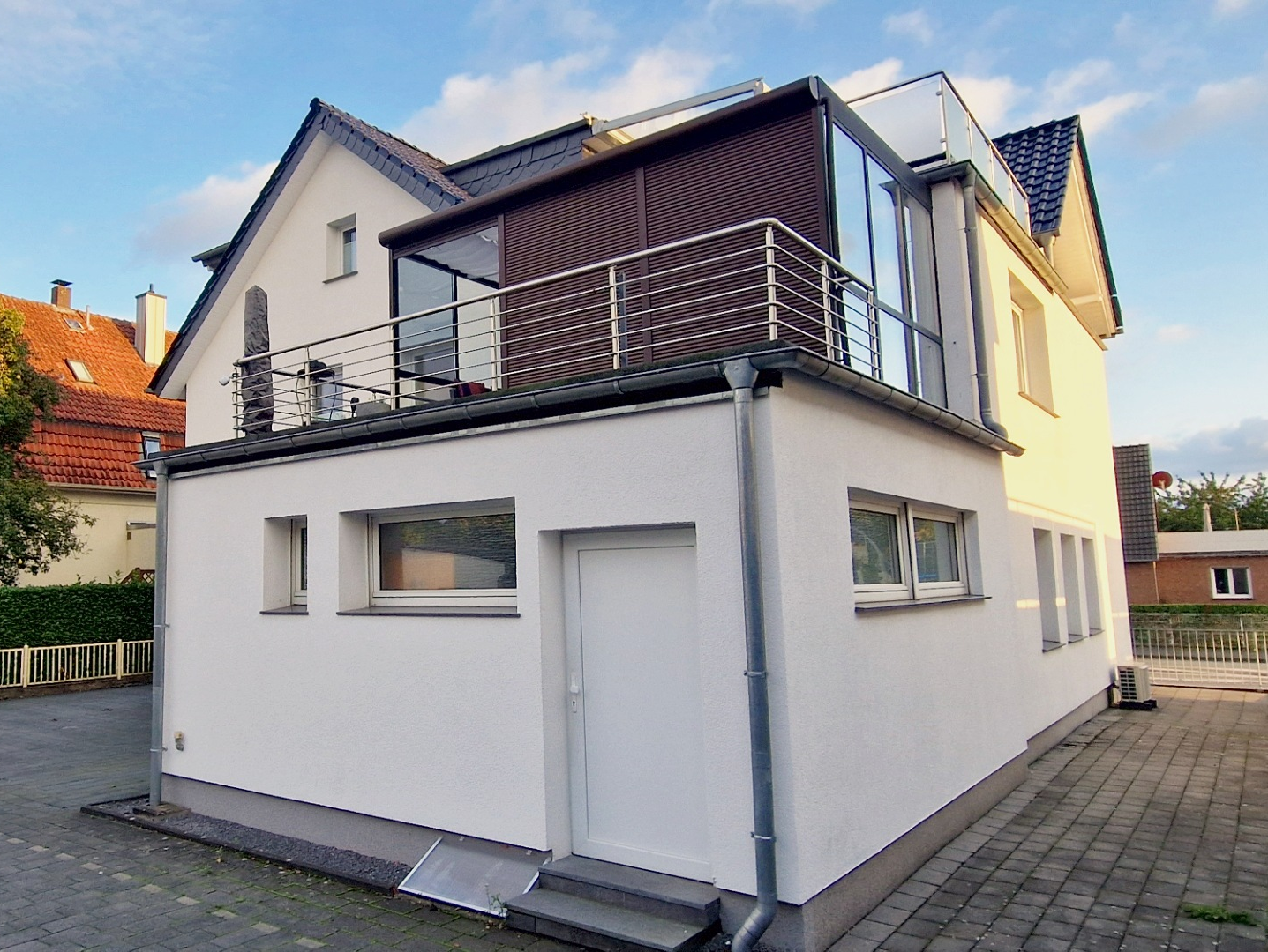 Hochwertig sanierte 5 Zi.- ETW in Gütersloh - Dachterrasse, Doppelgarage – Herzebrocker Str. 88, 33330 Gütersloh – Vorschaubild 3