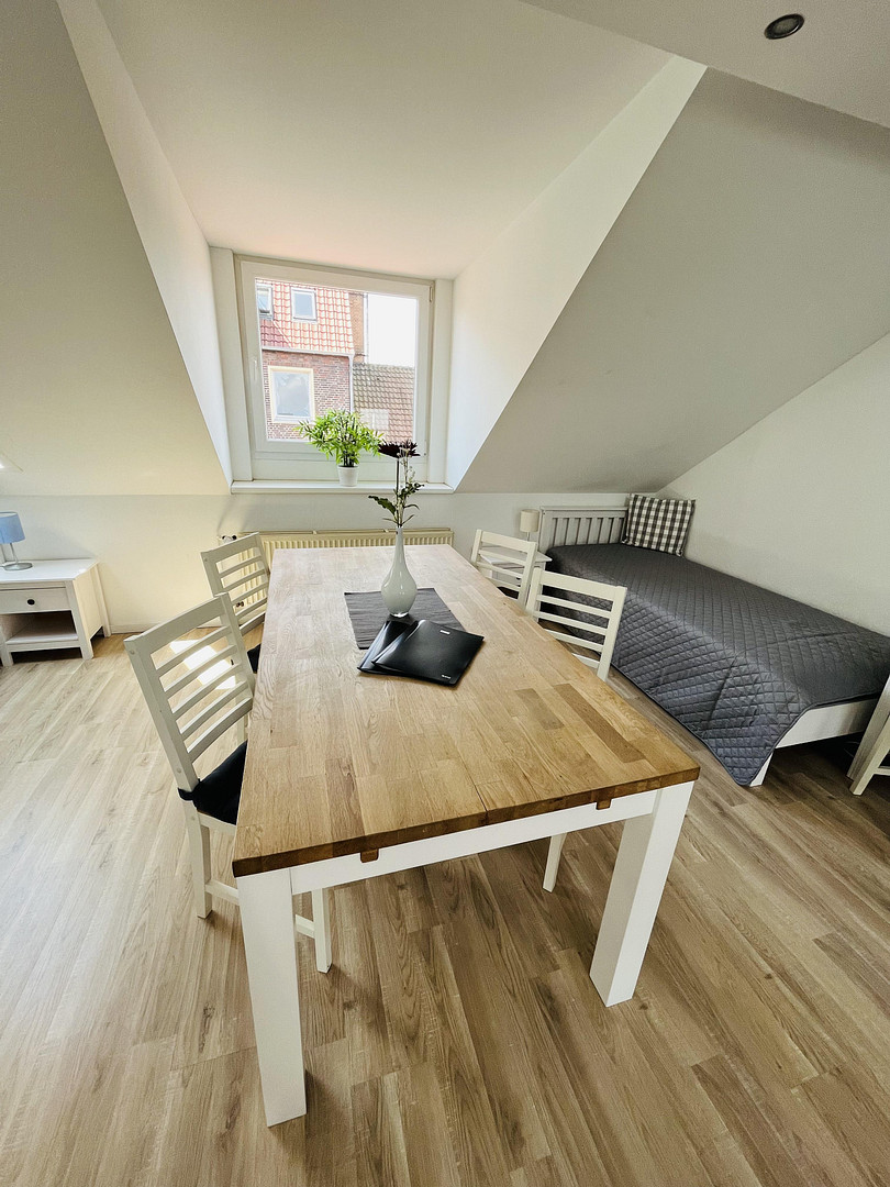 Moderne 3-Zimmer-Wohnung in sehr zentraler Lage (Nutzung als Ferienwohnung möglich) – Hannover(Mitte) – Vorschaubild 12