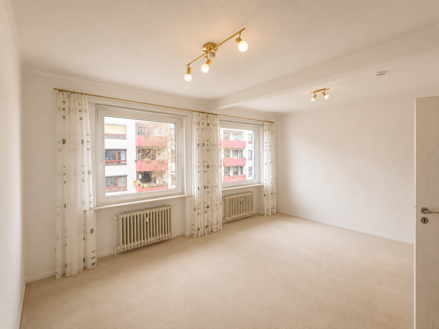 Attraktive 3–4-Zimmer-Eigentumswohnung mit Südbalkon in ruhiger Wohnlage – Wacholderweg 11, 27578 Bremerhaven(Königsheide) – Vorschaubild 4