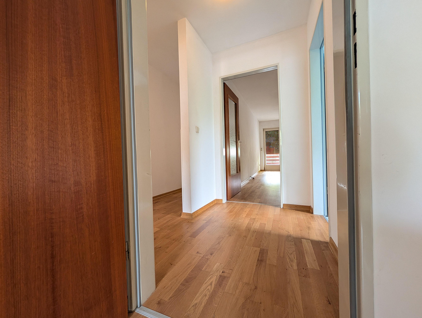 Schöne, ruhig gelegene 2-Zimmer-Wohnung mit 2 Balkonen und TG-Platz in Solln, provisionsfrei – München(Solln) – Vorschaubild 9