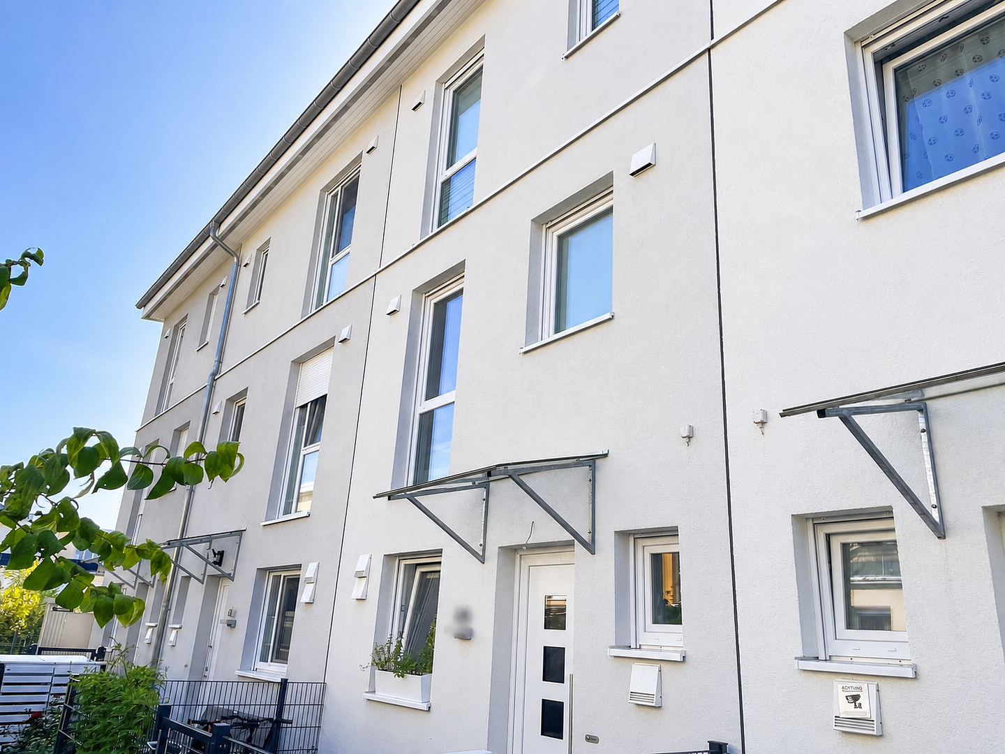 Modernes Reihenmittelhaus mit Garten und Dachterrasse in Berlin-Lichtenrade – 12307 Berlin(Lichtenrade) – Vorschaubild 2